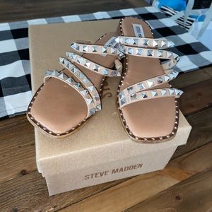 Steve Madden Skylar tan sandals💕